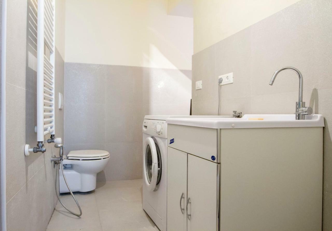 Luxrent Apartment Castello Turin Exterior foto